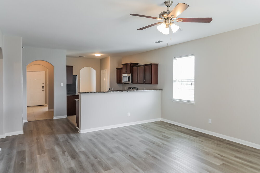 Building Photo - 2120 Foxglove Ct
