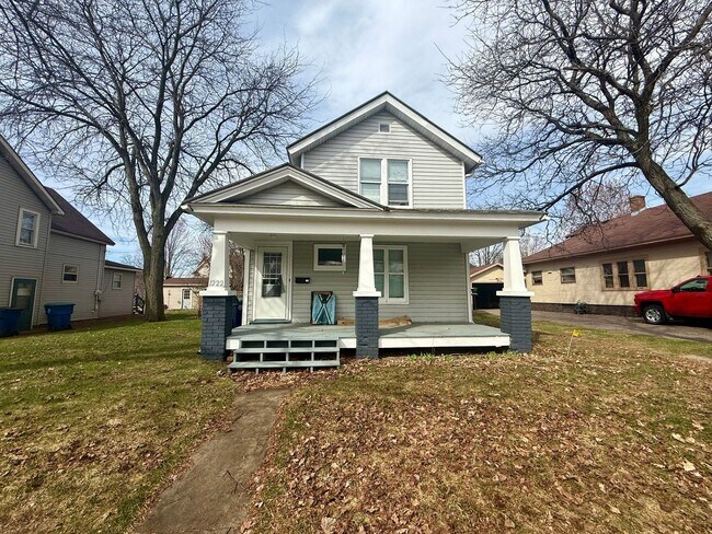 Building Photo - 1222 Prospect Ave