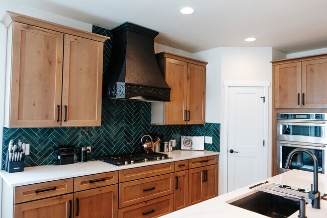 Building Photo - 9757 Bison Vly Trl