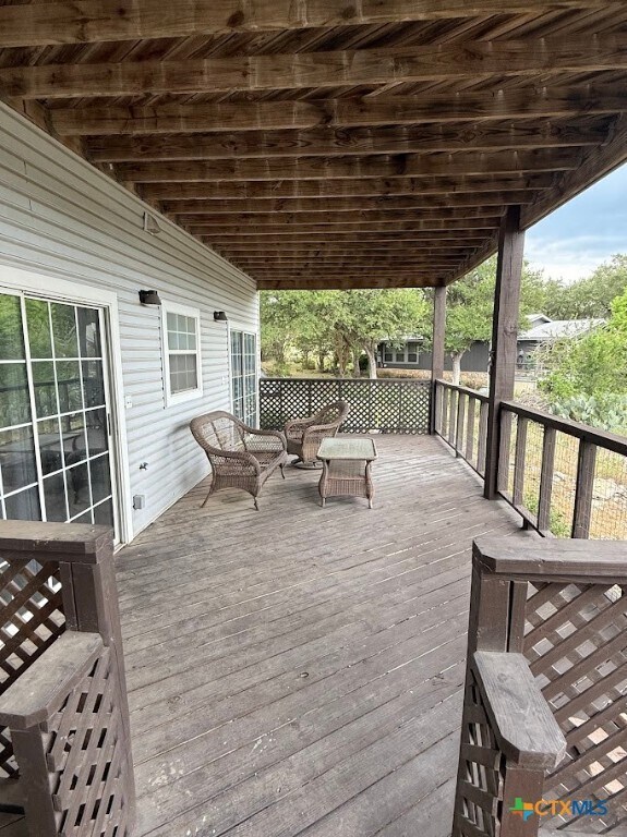 Building Photo - 1832 Canyon Lake Dr