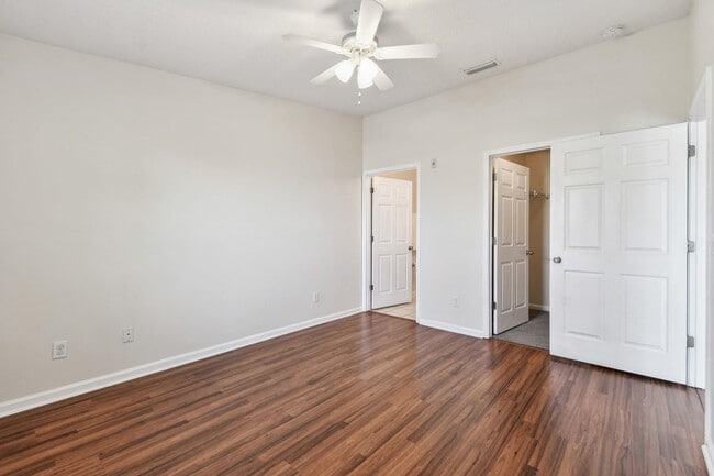 Building Photo - 2481 Golden Lake Loop
