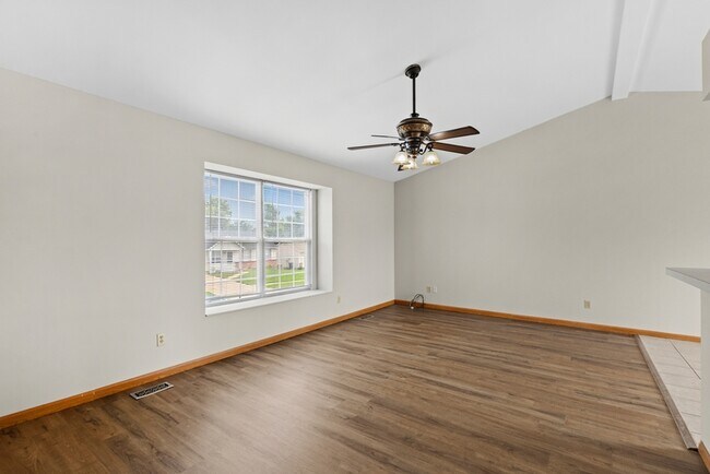 Building Photo - 708 Tobermory Ct