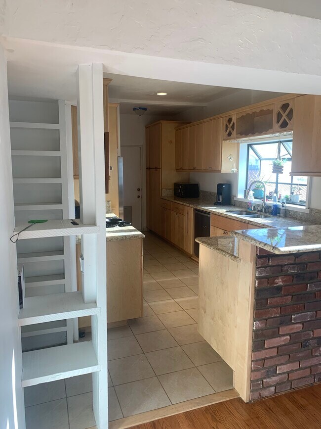 Building Photo - 17178 Kingsbury St