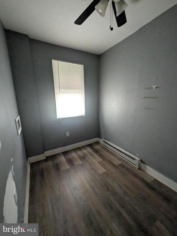 Building Photo - 1825 E Harold St