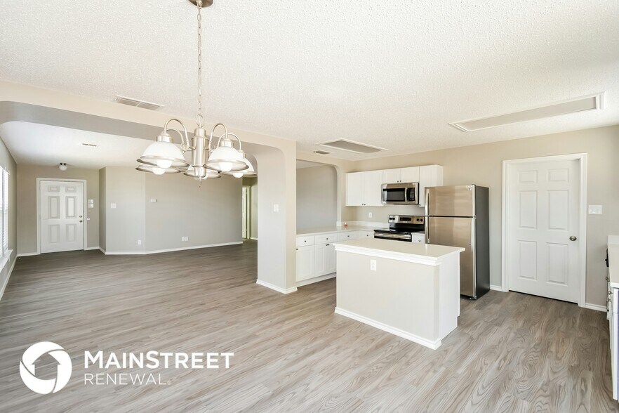 Building Photo - 6503 Beech Trail Dr
