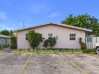 Building Photo - 2711 NW 1st St