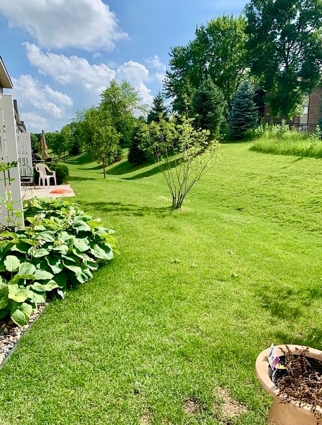 Building Photo - 3453 Chestnut Ln