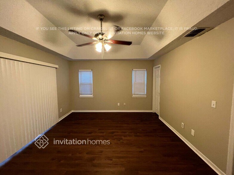 Building Photo - 2148 Tioga Dr