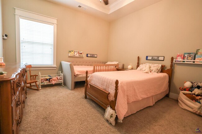 Building Photo - 410 Stonegate Trail