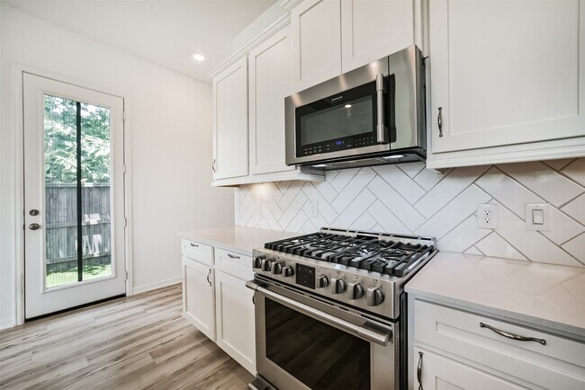 Building Photo - 547 Bristol Tide Ct