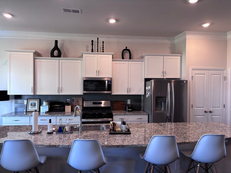 Building Photo - 62 Fox Cove Rd