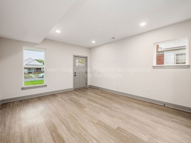 Building Photo - 1128 Geers Ave