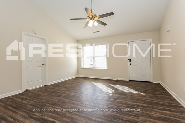 Building Photo - 632 Zellwood Dr