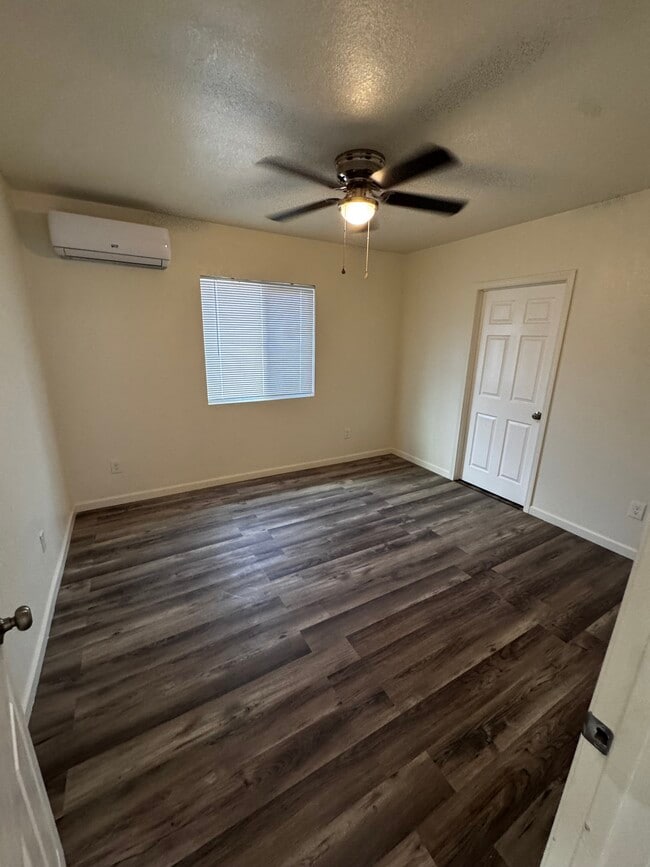 Building Photo - 127 Lincoln Ave