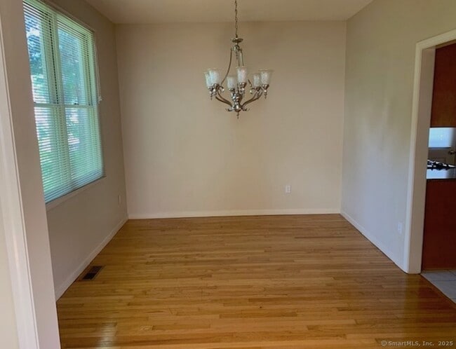 Building Photo - 16 Ancient Hwy