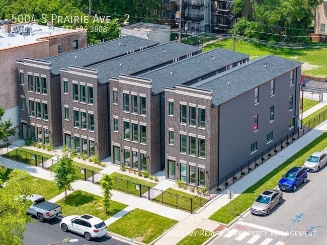Building Photo - 5004 S Prairie Ave