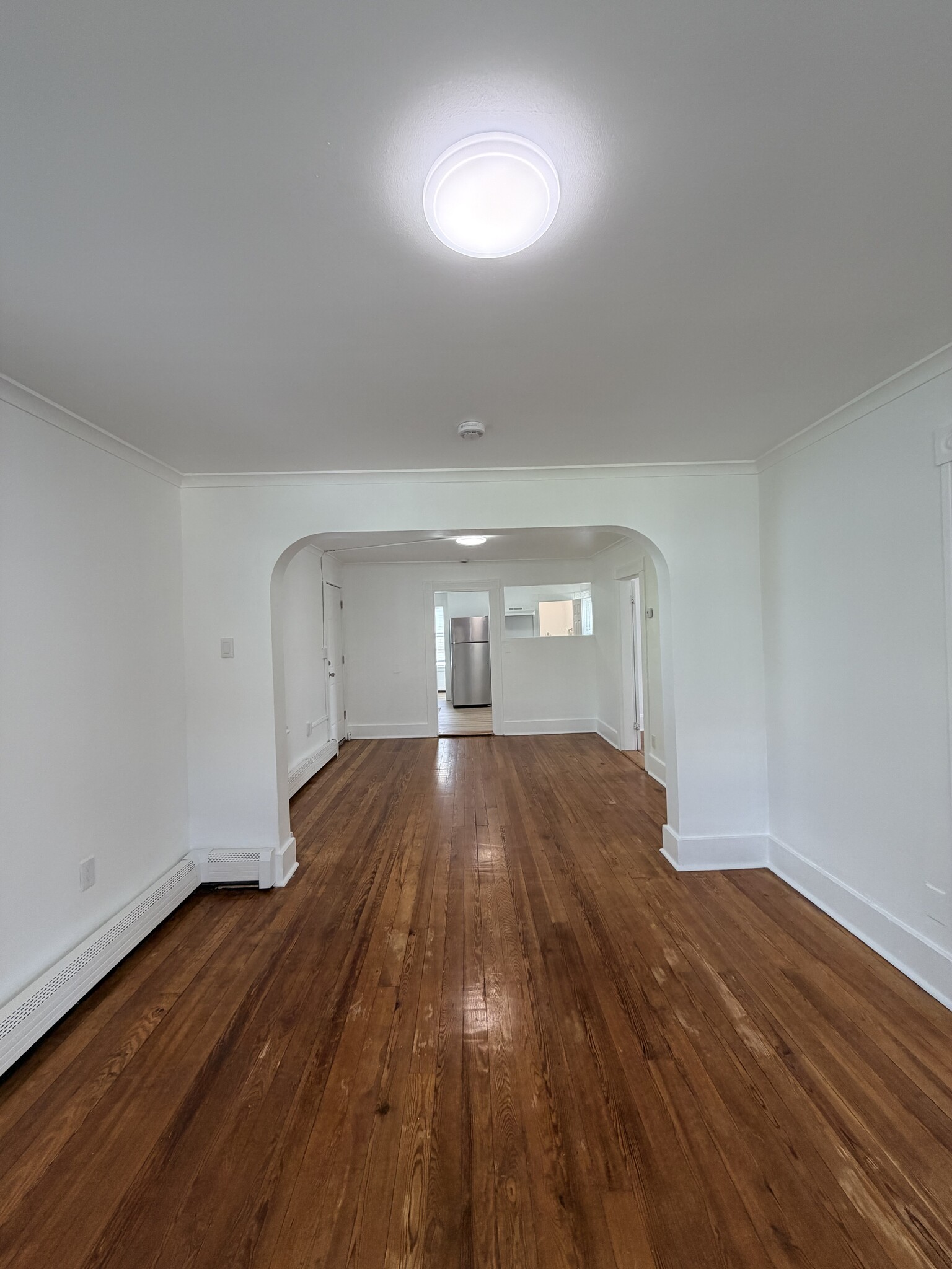 Building Photo - 37 Maud St