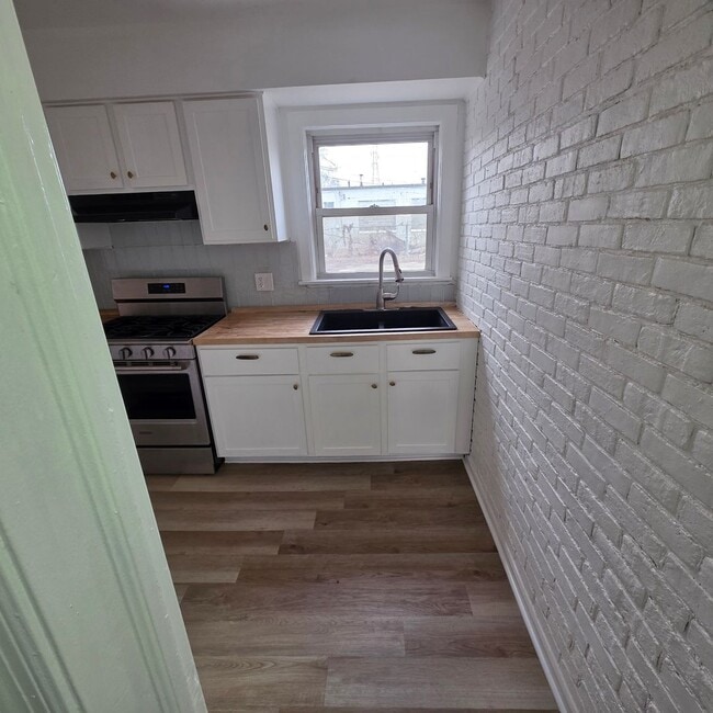 Building Photo - Perfect For You!!!!