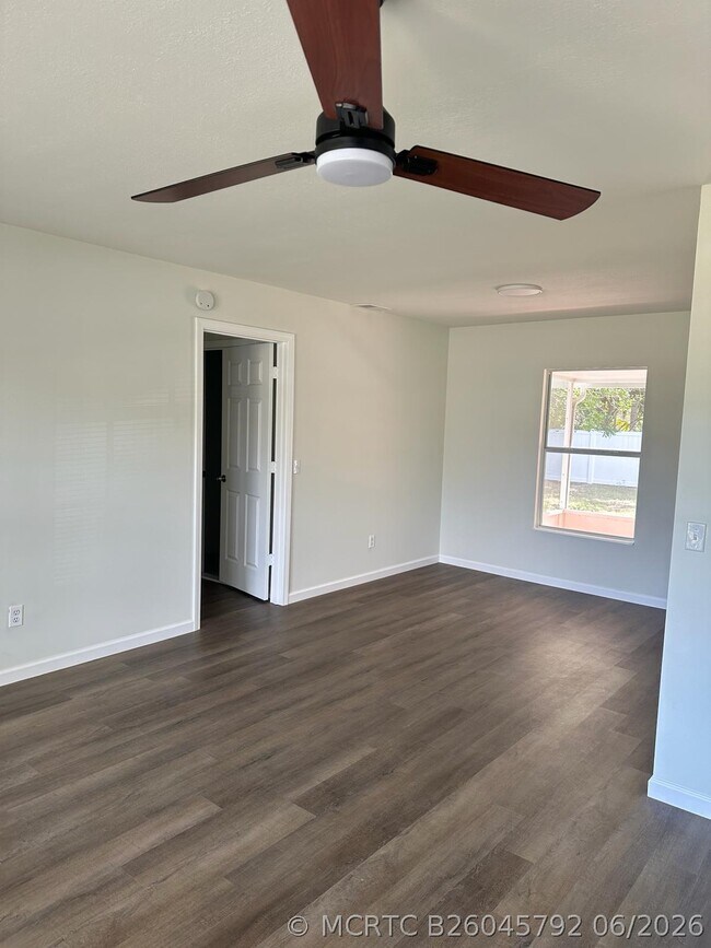 Building Photo - 2150 SW Biella Ave