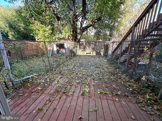 Building Photo - 451 E Wildey St