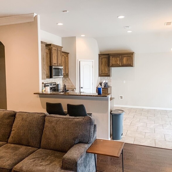 Building Photo - 354 Spyglass Dr