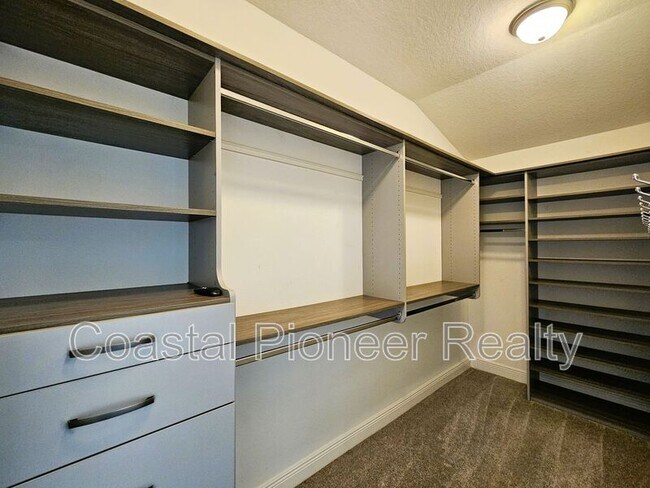 Building Photo - 30219 Southwell Ln