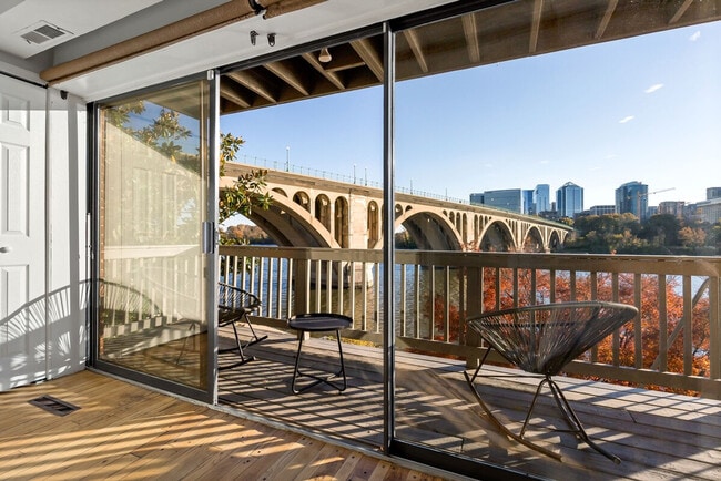 Building Photo - 3303 Water St NW