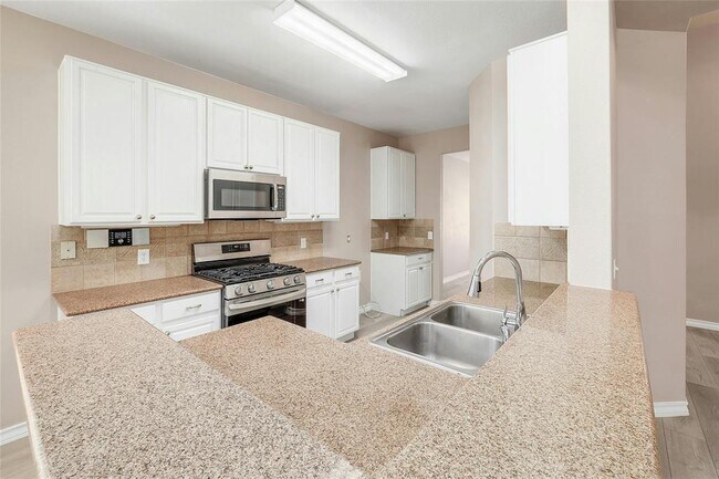 Building Photo - 20704 Silverbell Ln