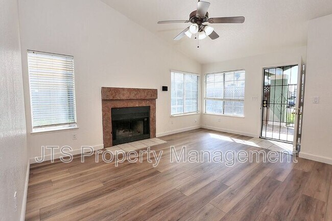 Building Photo - 7733 Temwoods Way