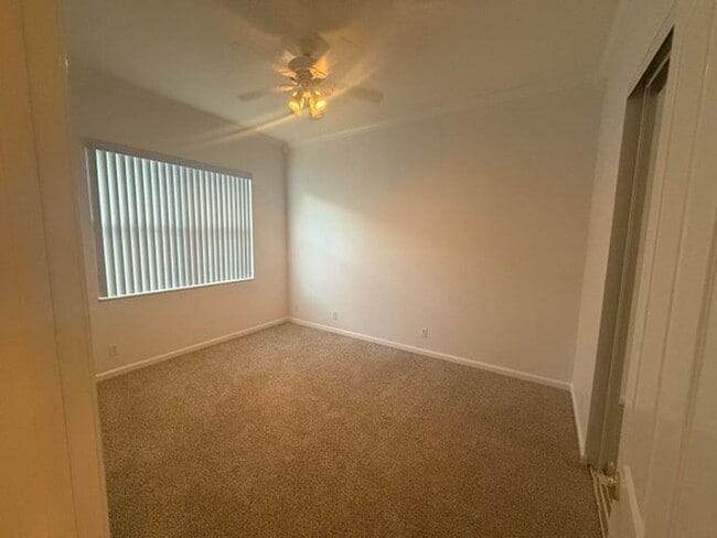 Building Photo - 9041 Bay Harbour Cir