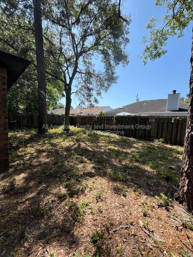 Building Photo - 36 5th Ave