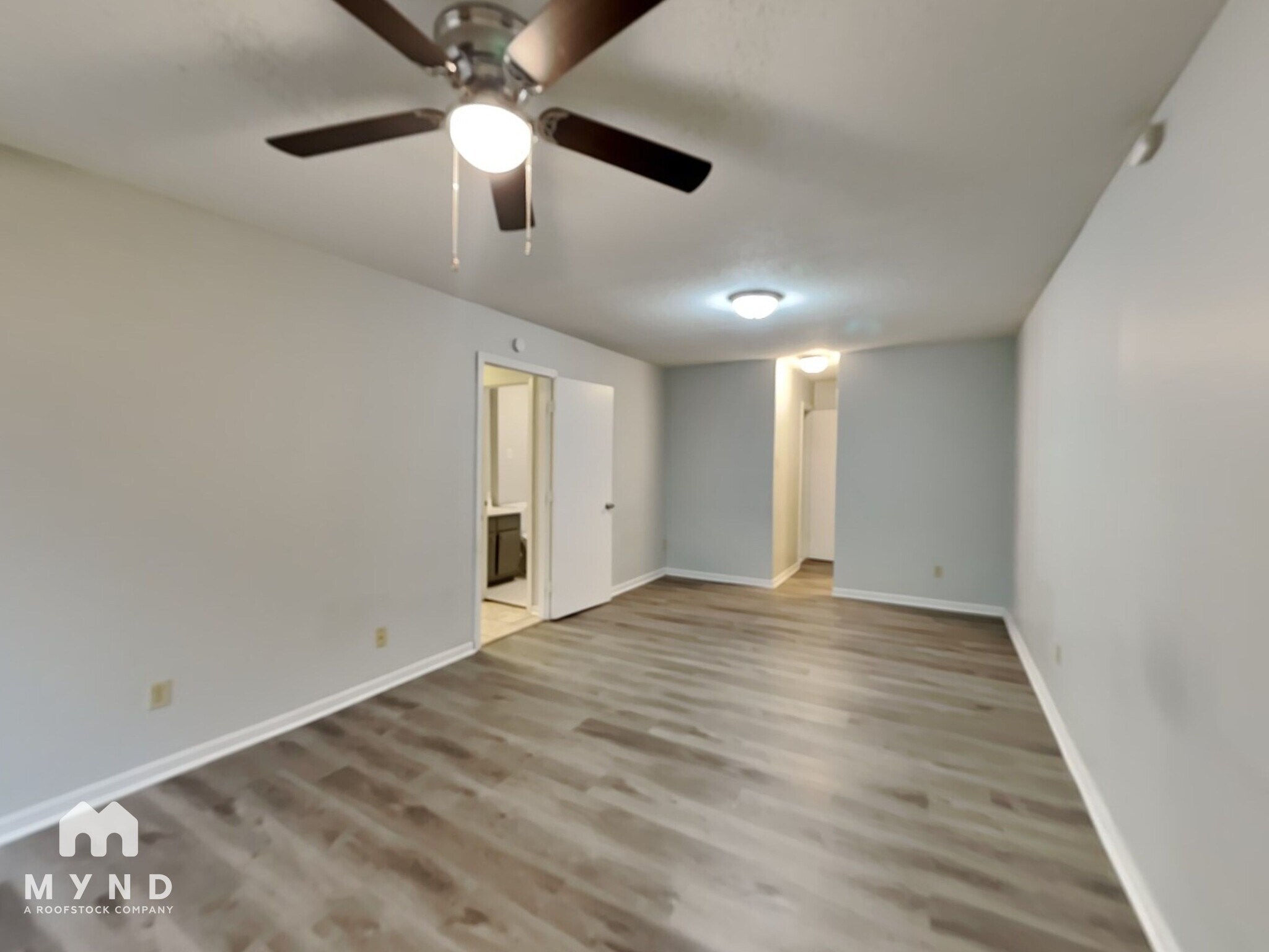 Building Photo - 6035 Devon Cir