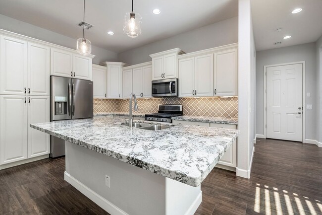 Building Photo - Gorgeous and spacious home in Gilbert, AZ!