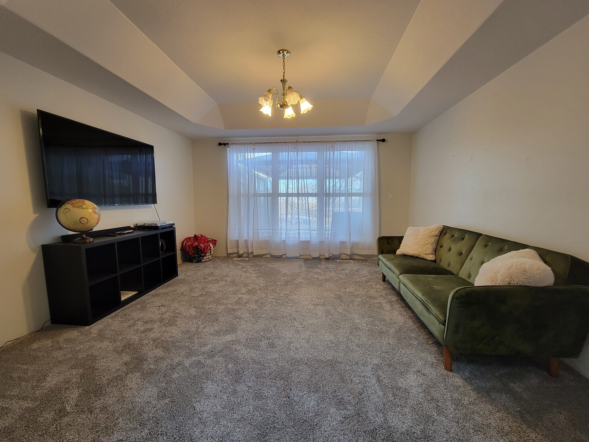 SPECIAL SITTING ROOM - 22310 Kimberly Rd