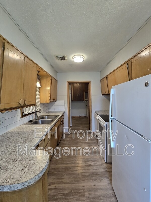 Building Photo - 2316 W Wildwood Rd