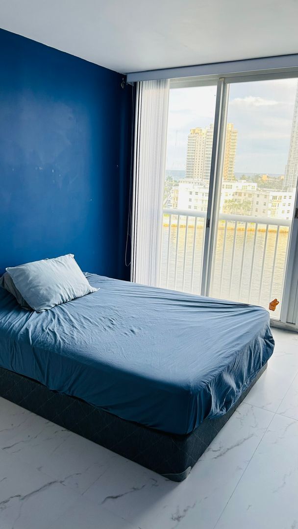 Building Photo - Stunning Waterfront One-Bedroom Apartment with Spectacular Views!