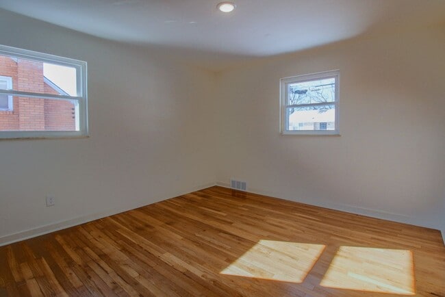 Building Photo - AVAILABLE APRIL 1ST! Do not miss this STUNNING 3-bedroom in Penn Hills!