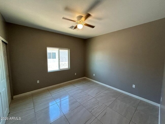 Building Photo - 2742 N Washington Ave