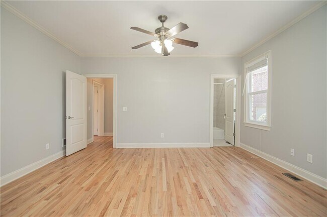 Building Photo - 4012 Erin Dr