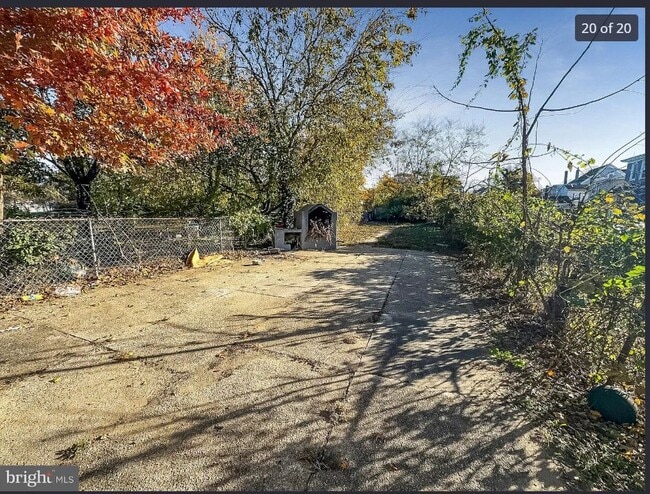 Building Photo - 507 N 2nd St