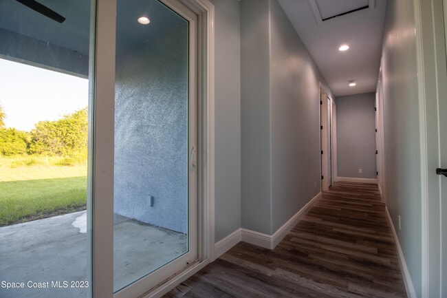 Building Photo - 2106 Madden Ave