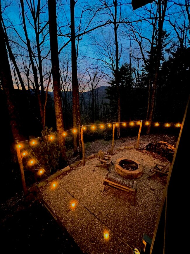 Building Photo - 59 Elm Dr