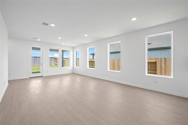 Building Photo - 16618 Golden Harvest Dr