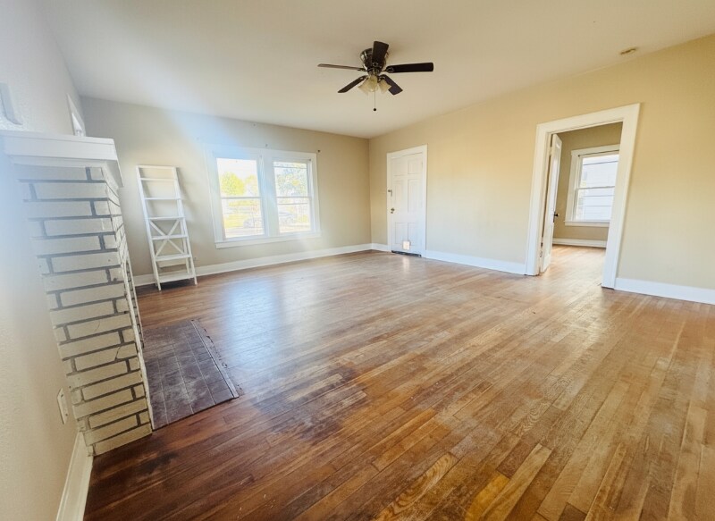 Building Photo - 1835 Willow St