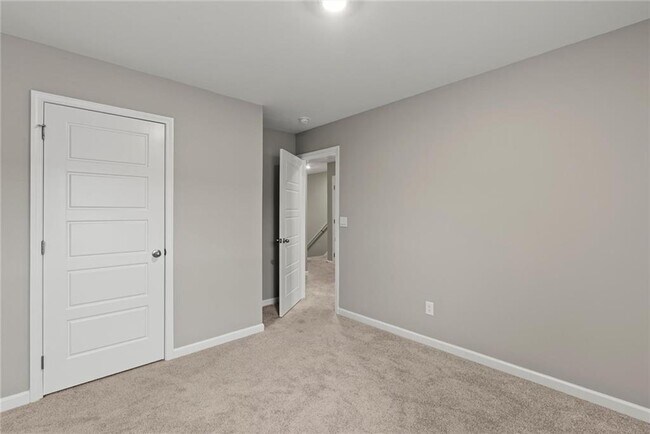 Building Photo - 2650 Axel Rdg