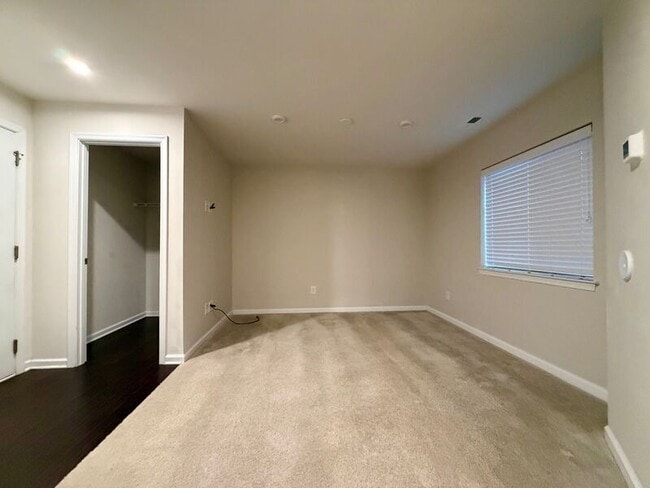 Building Photo - 11777 Blessington Rd