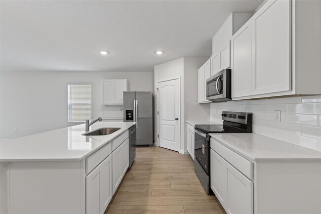 Building Photo - 2893 House Finch Rd