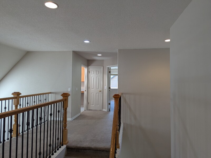 Building Photo - 12150 SW Sheldrake Way