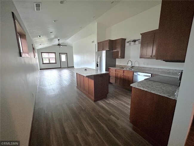 Building Photo - 1759 Aspen Ct