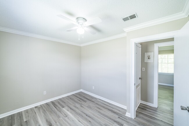 Building Photo - 5204 Grizzard Rd NW